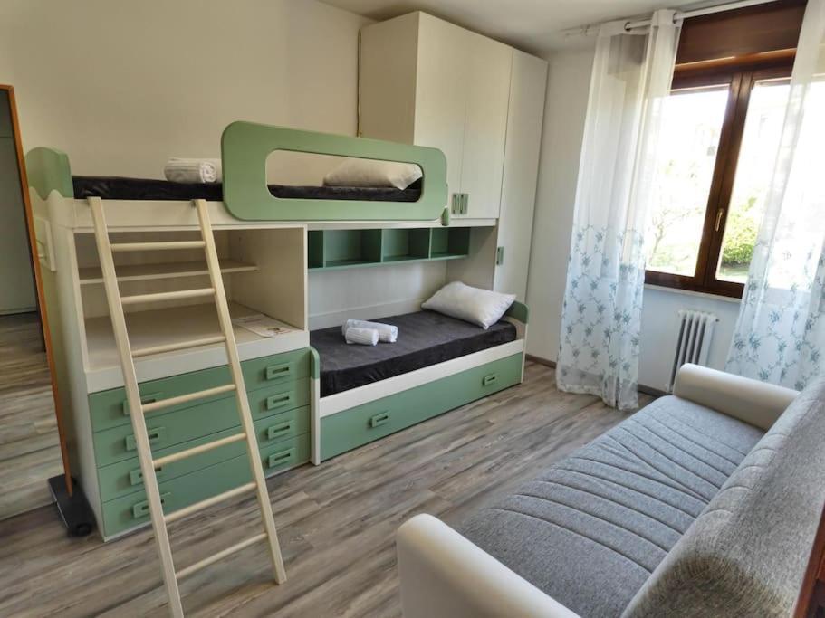 Welcome House Desenzano Center Apartment Desenzano del Garda Ngoại thất bức ảnh
